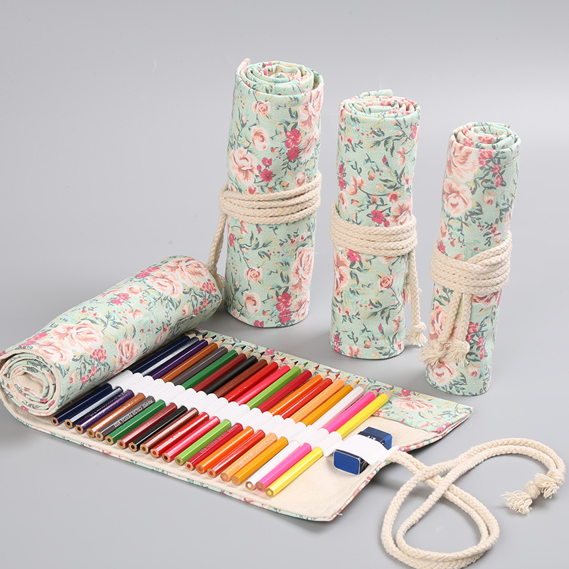 Stationery Supplier - Piórnik zwijany z płótna w kwiaty,